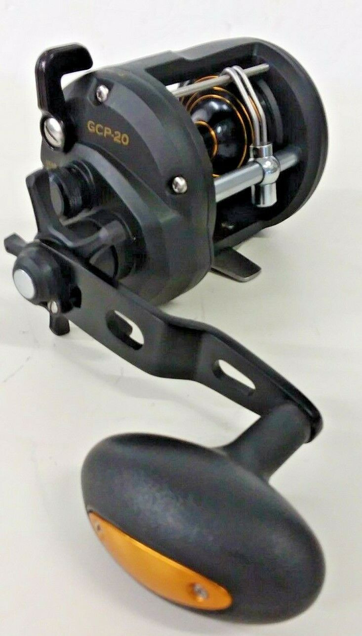 BASS PRO GOLD CUP 20 LEVEL WIND REEL
