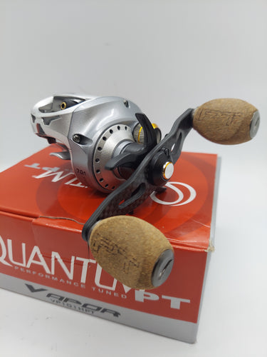 BS1 Quantumlite Quantum Lite baitcaster baitcasting fishing reel QL200 nice  cond 