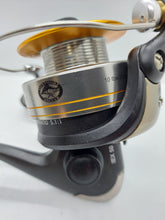 Load image into Gallery viewer, BASS PRO SHOPS INSHORE EXTREME 50 SPINNING REEL

