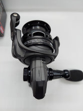 Load image into Gallery viewer, PENN Clash II 2500 Spinning Reel
