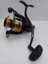 Load image into Gallery viewer, PENN Battle III 4000 Spinning Reel
