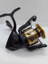 Load image into Gallery viewer, PENN Battle III 4000 Spinning Reel
