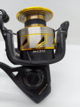 Load image into Gallery viewer, PENN Battle III 4000 Spinning Reel
