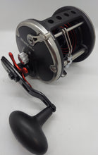 Load image into Gallery viewer, PENN DEFIANCE 40LW LEVEL WIND REEL
