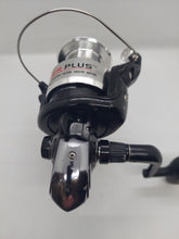 Load image into Gallery viewer, BASS PRO SHOPS OFFSHORE ANGLER POWER PLUS SPINNING REEL
