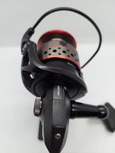 Load image into Gallery viewer, PENN FIERCE II 4000 SPINNING REEL
