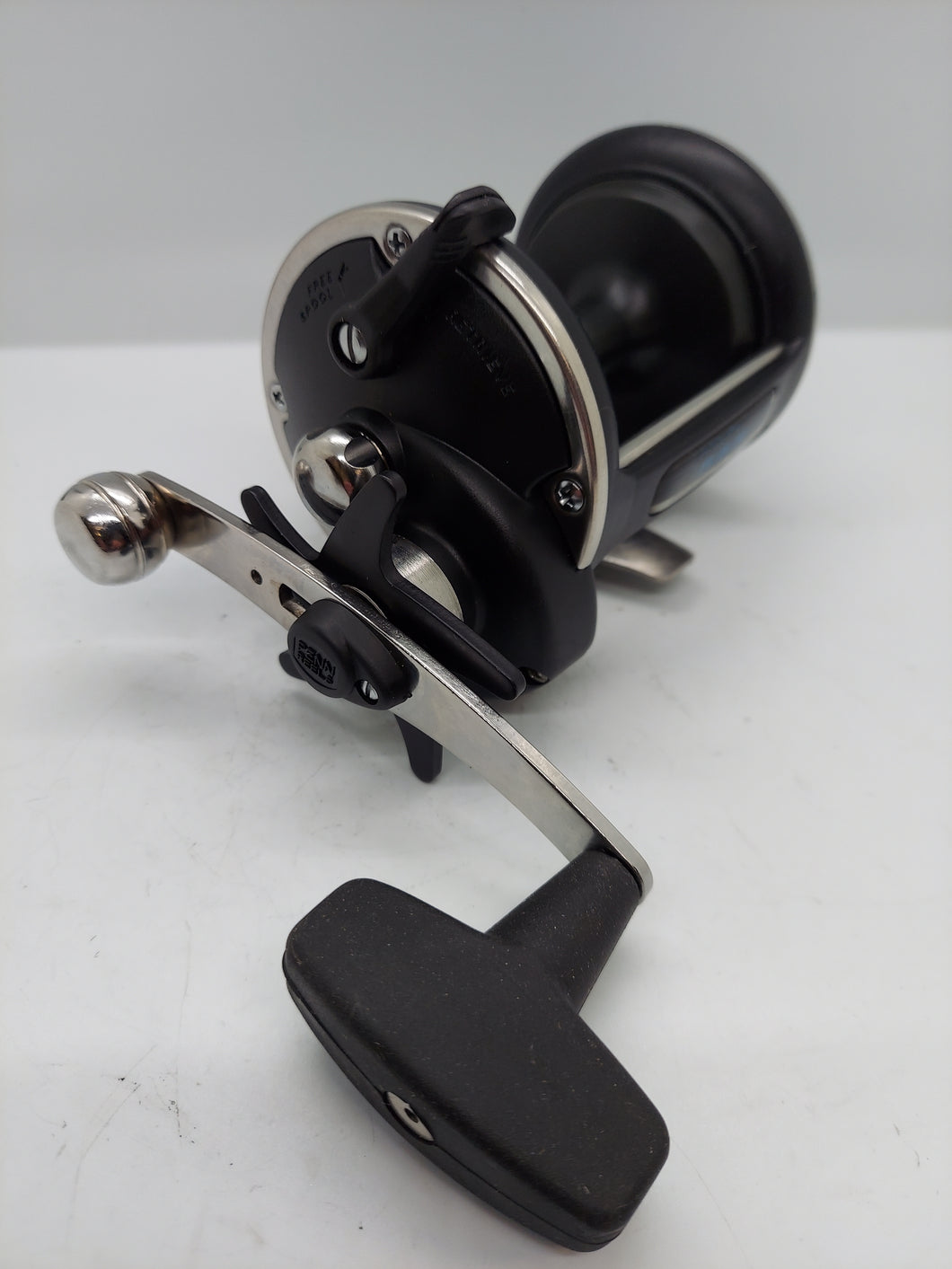 PENN 555 MAG CONVENTIONAL FISHING REEL