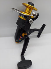 Load image into Gallery viewer, PENN 450SSg Spinning Reel
